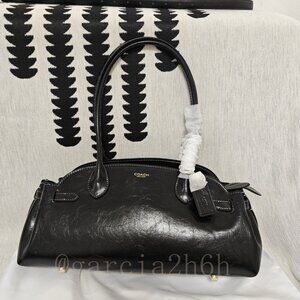 Coach shoulder bag 34